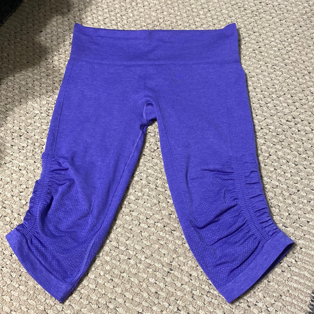 Lululemon cropped pants